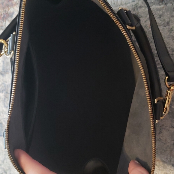 Louis Vuitton epi black alma - Picture 10 of 16